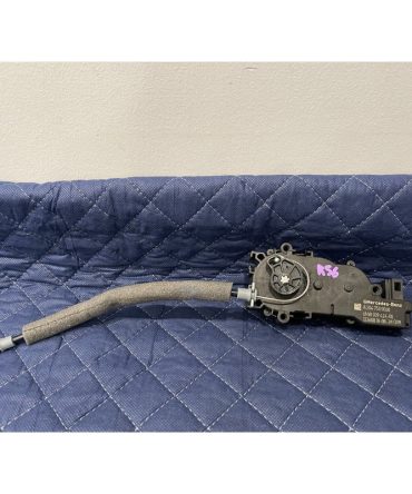 2013 INFINITI G37S CONVERTIBLE TRUNK JACK HOLDER PLASTIC TRIM OEM 2009-2015 Q60